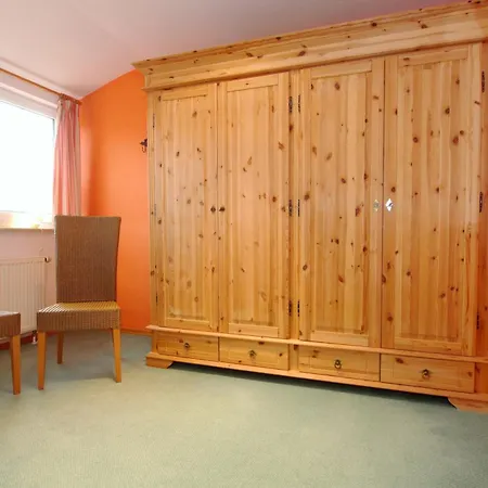 Schulstrasse Haus Seemoewe Holiday home